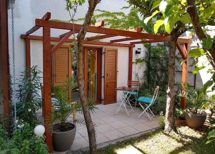 Ferienhaus Adriana House *